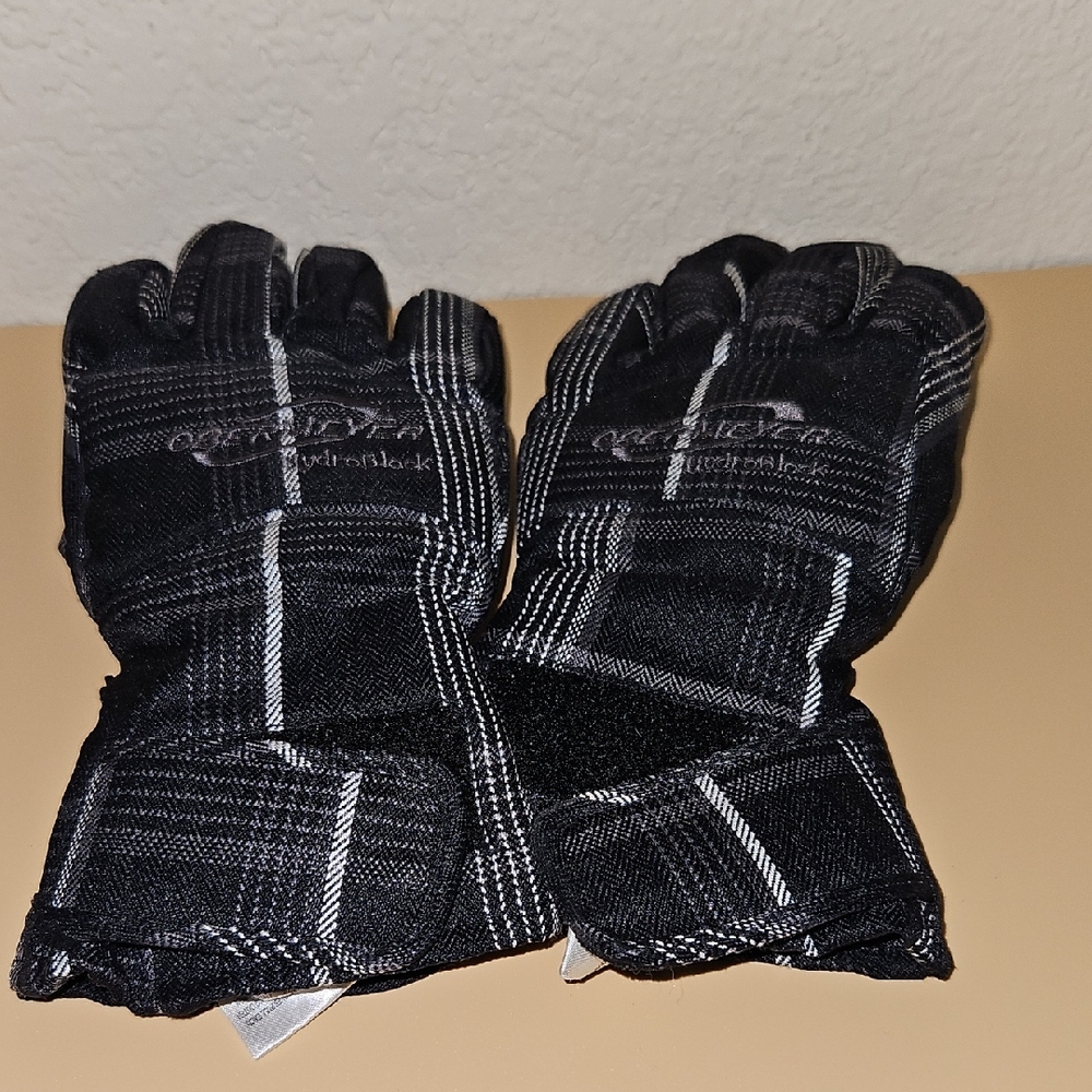 Obermeyer Black and White Plaid Ski Gloves [ Small Womans Or Teen]